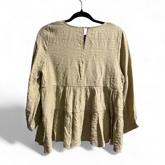 Davi & Dani Olive Green Babydoll Top Textured Tiered Cotton Blouse Small - Picture 2 of 5